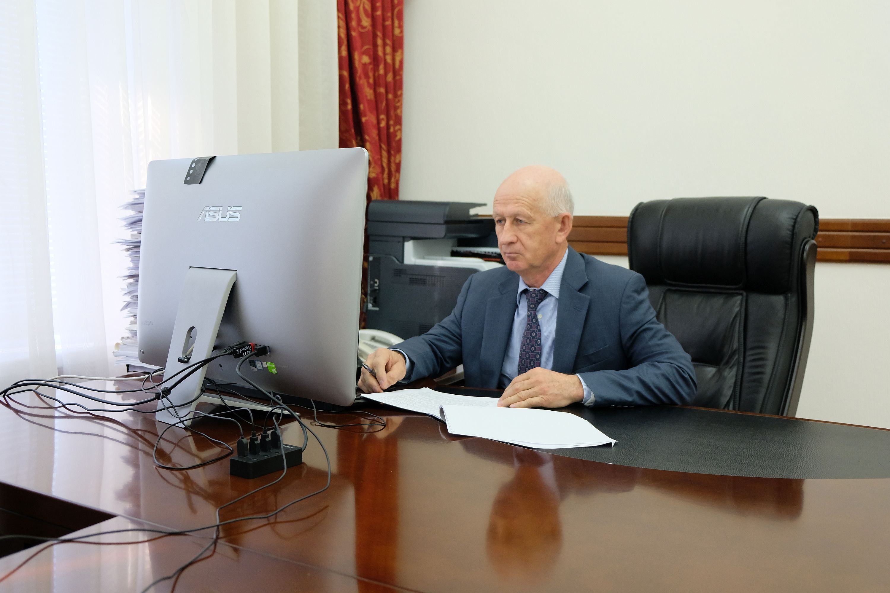 Руководители Минэкономразвития КБР  и Минпромэнерготорга КБР приняли участие в экспортном форуме «Сделано в России» в формате онлайн
